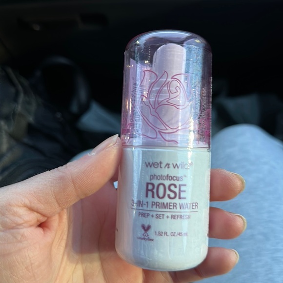 Wet n wild photofocus rose 3-in-1 primer water new - Picture 1 of 3